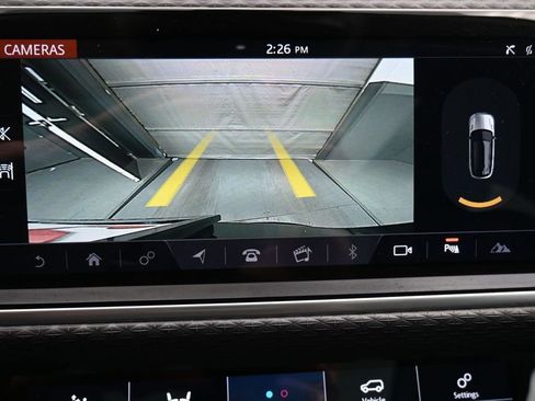 Used 2019 Land Rover Range Rover Velar S AWD/4WD image 15