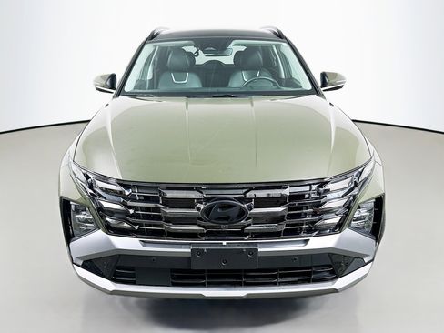 Used 2025 Hyundai Tucson Limited AWD/4WD image 2