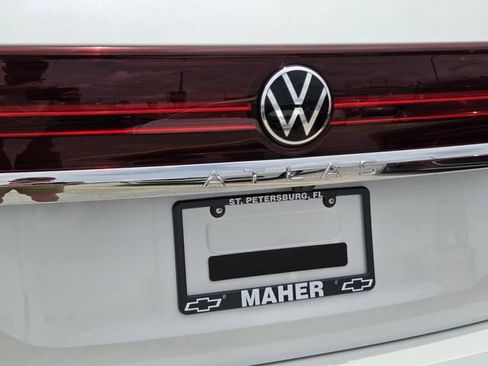 Used 2026 Volkswagen Atlas SE FWD image 12