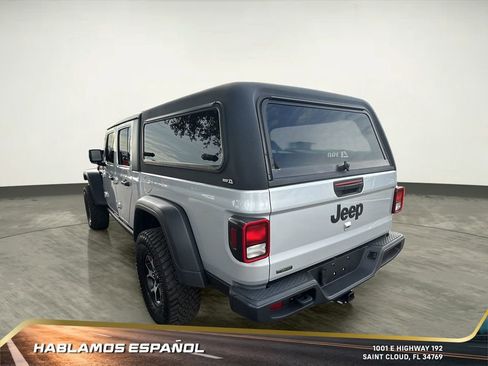 Used 2022 Jeep Gladiator Sport image 36