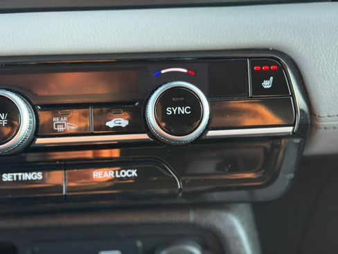 Used 2023 Honda Pilot EX-L image 27