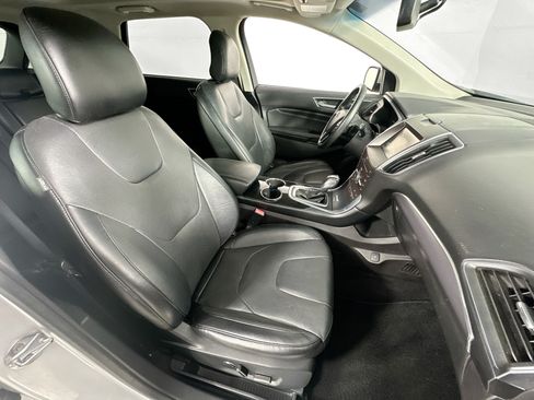 Used 2015 Ford Edge Titanium w/ Equipment Group 301A AWD/4WD image 28