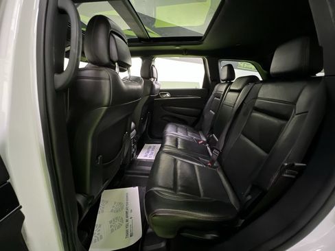 Used 2018 Jeep Grand Cherokee Trailhawk w/ Trailhawk Luxury Group AWD/4WD image 29