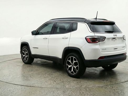 Used 2025 Jeep Compass Limited image 6