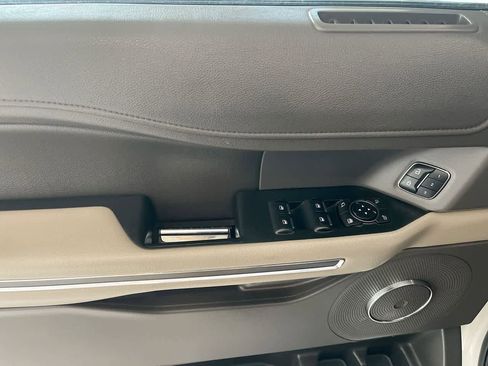 Used 2020 Ford Expedition Max XLT w/ Equipment Group 202A image 13