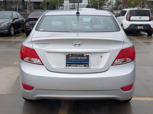 Used 2016 Hyundai Accent SE FWD image 4