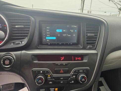 Used 2013 Kia Optima EX w/ Premium Pkg image 16