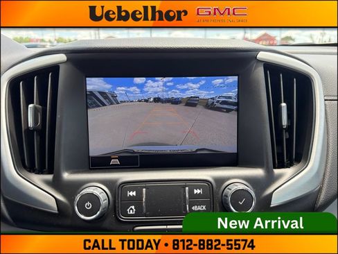 Used 2023 GMC Terrain SLT FWD image 25