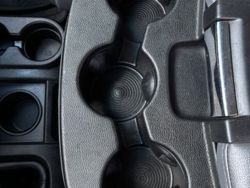 Used 2017 RAM 3500 Tradesman w/ Chrome Appearance Group image 17