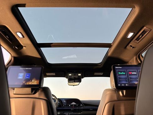 Used 2023 Cadillac Escalade Sport image 32