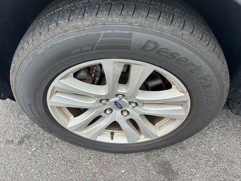 Used 2018 Ford Explorer XLT w/ Equipment Group 202A AWD/4WD image 19