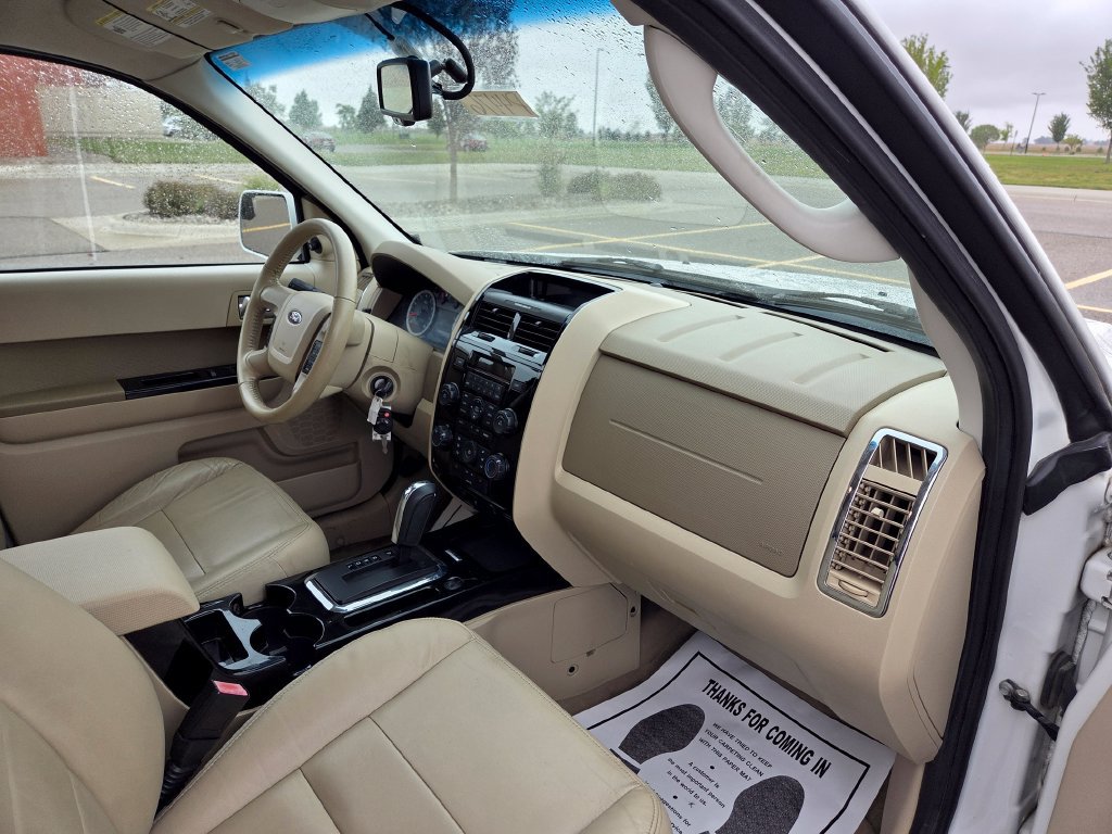 Used 2010 Ford Escape Limited AWD/4WD image 25
