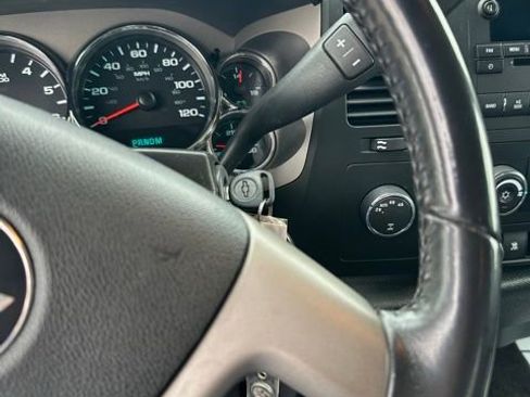Used 2009 Chevrolet Silverado 1500 LT w/ Power Pack Plus AWD/4WD image 27