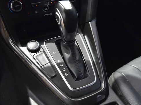 Used 2015 Ford Focus Titanium w/ Titanium Cold Weather Package image 27