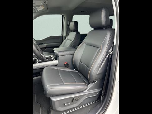 New 2026 Ford F250 Lariat w/ Black Appearance Package image 12