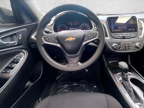Used 2023 Chevrolet Malibu LT FWD image 7