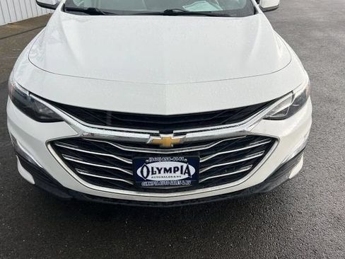 Used 2023 Chevrolet Malibu LS w/ Driver Confidence Package FWD image 2