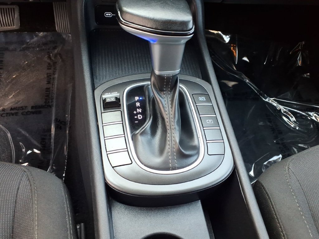 Used 2025 Hyundai Kona SEL FWD image 17