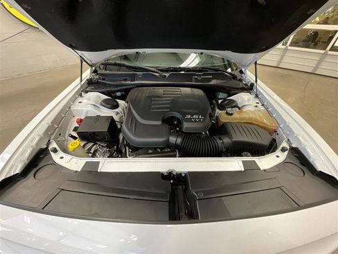 Used 2020 Dodge Challenger SXT image 22