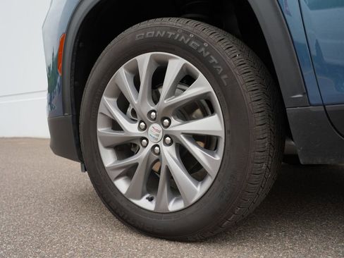 Used 2025 Buick Enclave Preferred AWD/4WD image 33