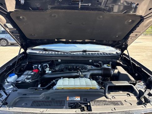 Used 2025 Ford Expedition Max Active RWD image 32