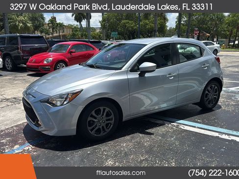 Used 2020 Toyota Yaris LE FWD image 6