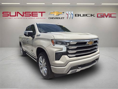 Used 2026 Chevrolet Silverado 1500 High Country AWD/4WD image 1