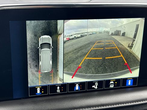 Used 2023 Chevrolet Tahoe LT w/ Luxury Package image 27