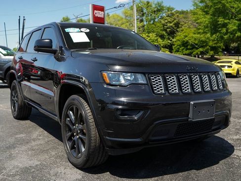 Used 2022 Jeep Grand Cherokee Laredo X AWD/4WD image 38