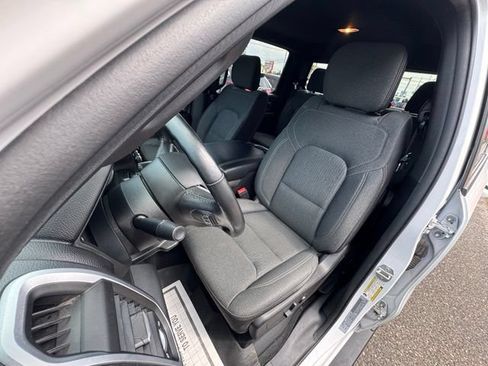 Used 2020 RAM 1500 Big Horn AWD/4WD image 9