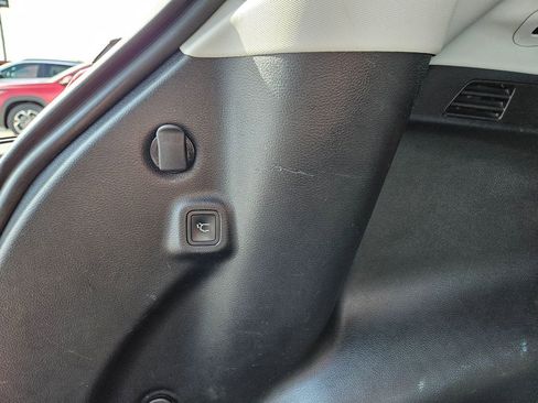 Used 2017 Jeep Compass Limited image 26