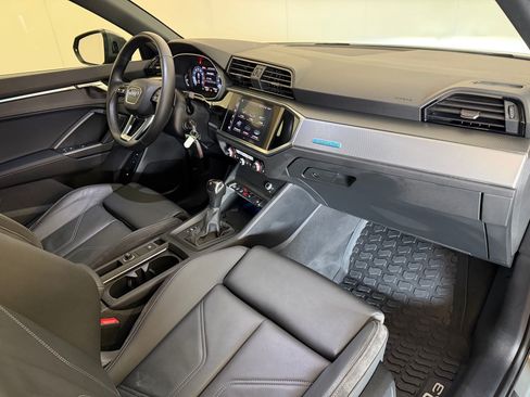 Certified 2022 Audi Q3 2.0T Premium Plus w/ Premium Plus Package AWD/4WD image 29