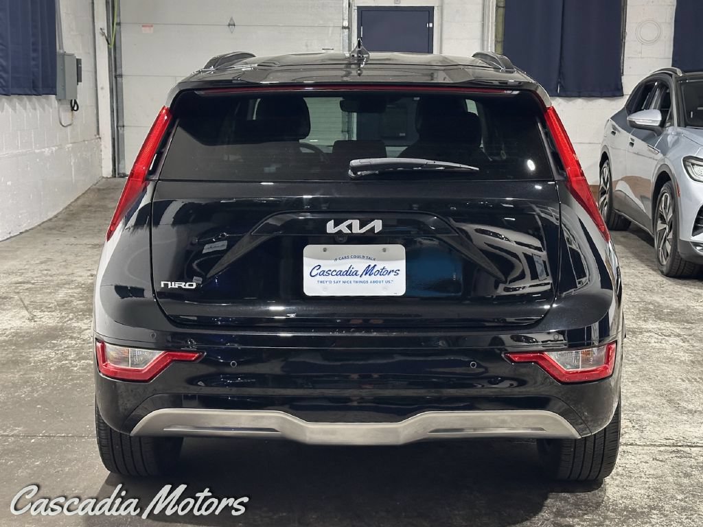 Used 2023 Kia Niro Wind w/ Wind Preserve Package FWD image 8