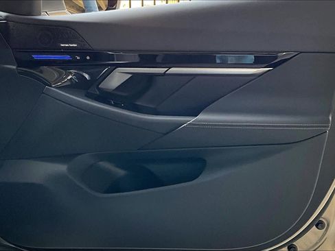 Certified 2026 BMW 530i image 23