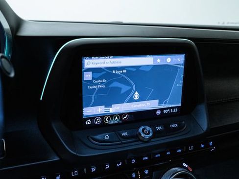 Used 2019 Chevrolet Camaro SS RWD image 27