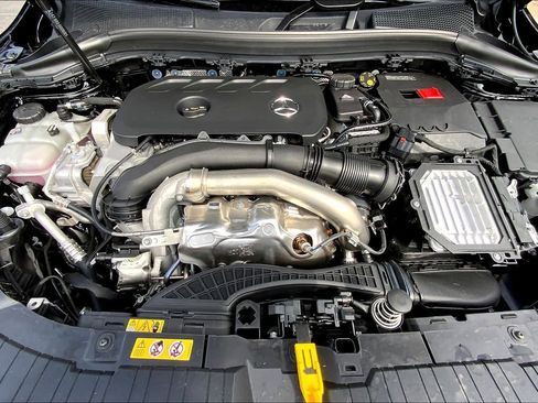 New 2025 Mercedes-Benz GLA 250 image 17