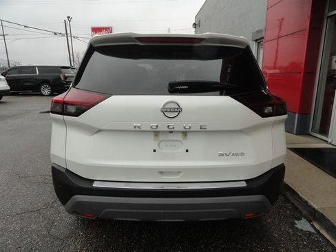 Used 2023 Nissan Rogue SV w/ SV Premium Package image 4