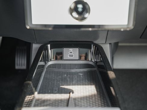 New 2025 Ford Mustang Mach-E Premium image 24