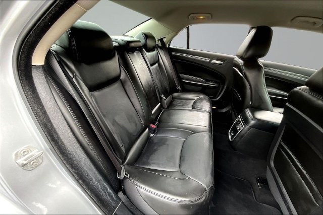 Used 2021 Chrysler 300 Touring L RWD image 25