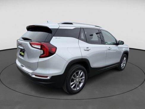 Used 2022 GMC Terrain SLT image 6