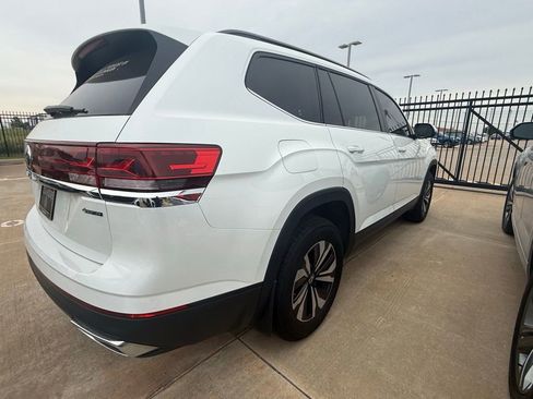 Certified 2026 Volkswagen Atlas SE AWD/4WD image 6
