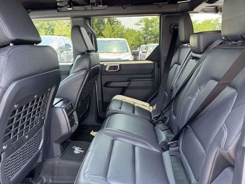 New 2026 Ford Bronco Big Bend w/ Black Diamond Package AWD/4WD image 10