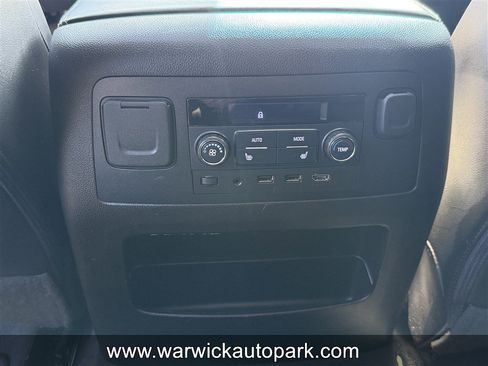 Used 2019 GMC Yukon Denali w/ Denali Ultimate Package AWD/4WD image 14