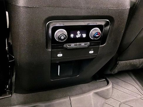 Used 2024 Chevrolet Tahoe RST image 32