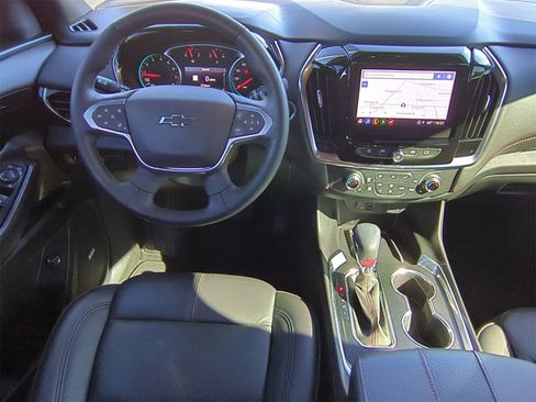 Certified 2023 Chevrolet Traverse RS image 28