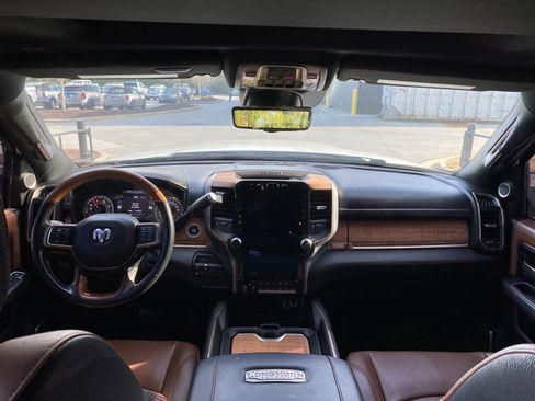 Used 2022 RAM 3500 Limited w/ Max Tow Package image 18