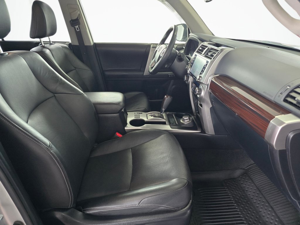 Used 2021 Toyota 4Runner Limited AWD/4WD image 45