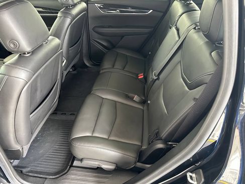 Used 2022 Cadillac XT6 Premium Luxury FWD image 26
