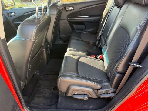 Used 2018 Dodge Journey Crossroad w/ Popular Equipment Group image 10