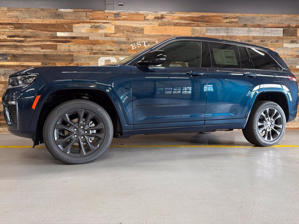 New 2026 Jeep Grand Cherokee Limited AWD/4WD image 46